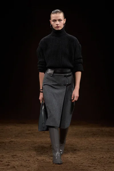 Look 26